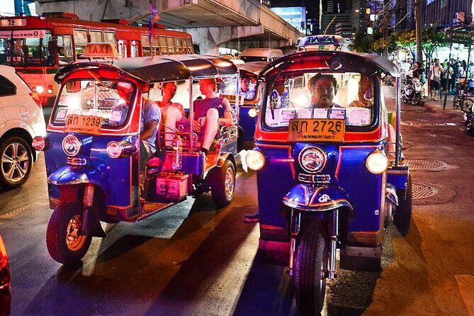 Private Bangkok Night Tour by Tuk Tuk with Dinner - What the Reviews Say