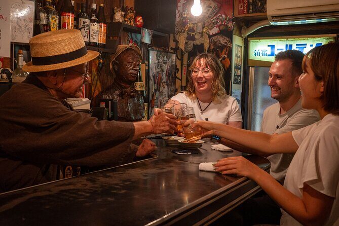Private Bar Hopping Tour in Shinjuku Golden Gai - Exploring Tokyo’s Hidden Nightlife: A Review of the Private Bar Hopping Tour in Shinjuku Golden Gai