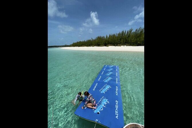 Private Beach Day / 50ft Sun Seeker or 33ft Boat / 1-10 Guests - Who This Tour Is Best For