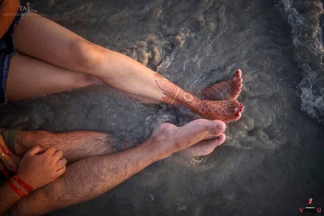 Private Beach Photoshoot in North Goa by Professional Photographer - Key Points