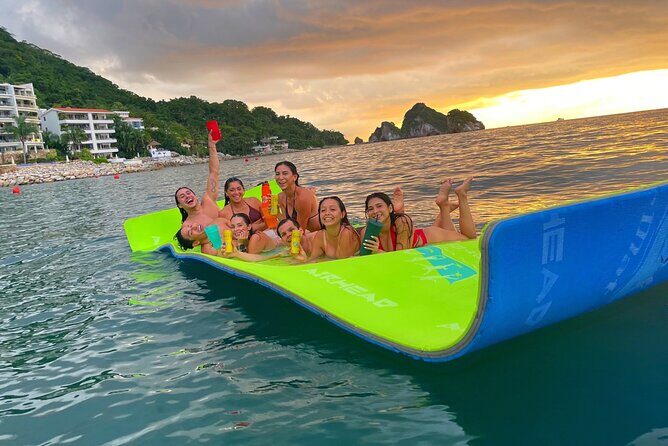 Private boat for 6 hours with snorkeling & beaches in Puerto Vallarta - Key Points