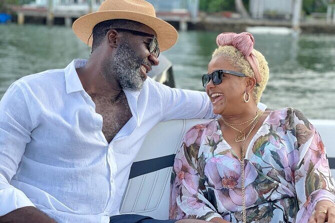 Private Boat Ride in Miami with Experienced Captain and Champagne - The Sum Up