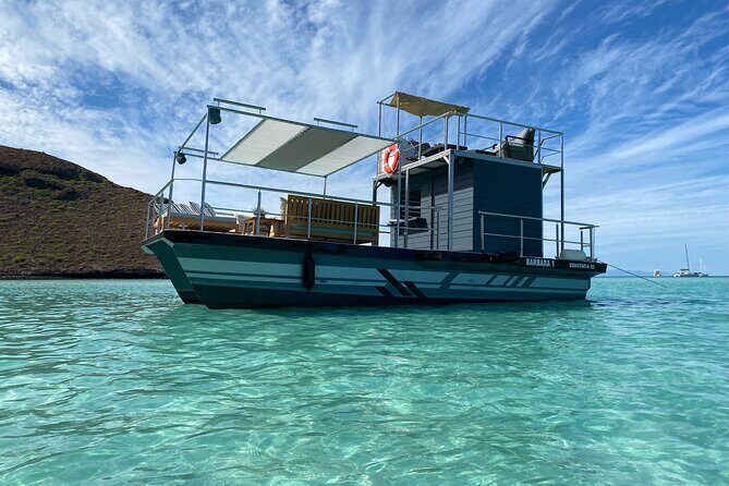 Private Cabo 35ft cat experience Food and open bar included! - Food & Drinks: A Meal on the Water