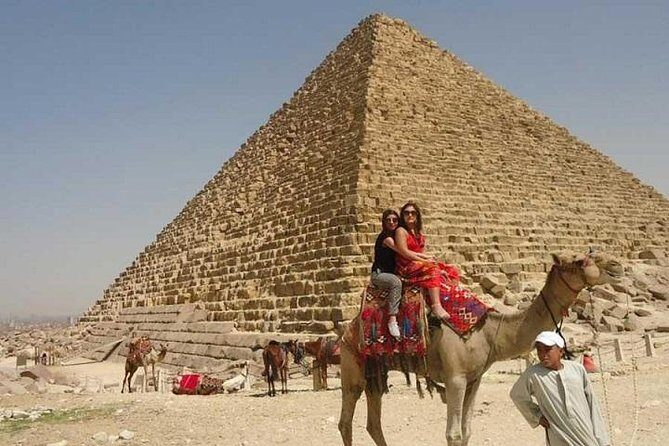 Private Cairo Layover Tour to Giza Pyramids and Sphinx with Lunch - A Closer Look at the Tour Experience