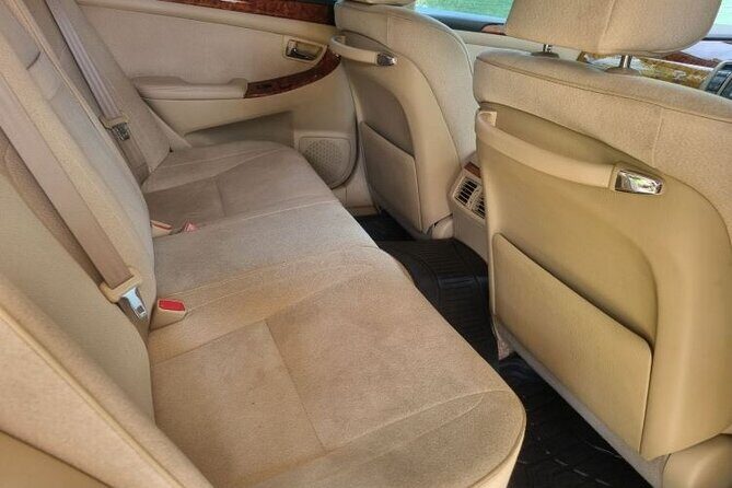 Private Camry/Mini Van Transfer: Denarau Hotels to Nadi Airport - Key Points