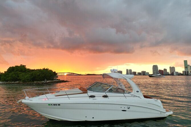 Private Captained Boat Tour in Miami for up to 12 Passengers - What to Expect on the Tour: A Close Look at the Itinerary