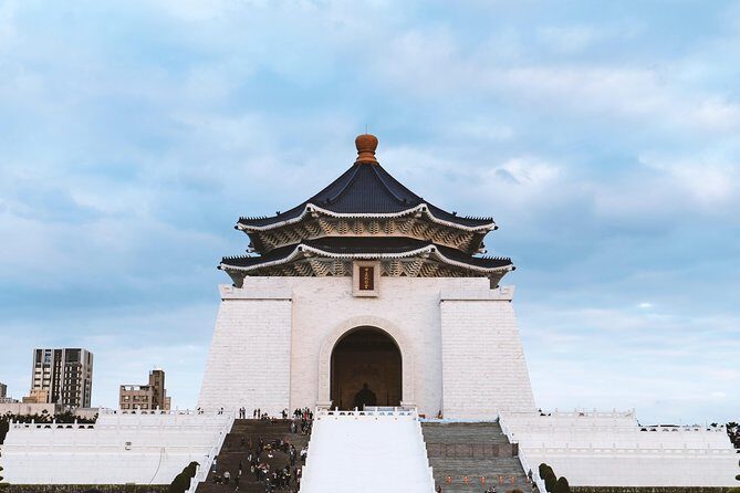 Private Car: 8 Hour Highly Customized Taipei City Exploration! - Key Points