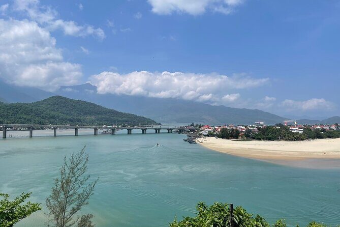 Private Car From Hue To Hoi An Old Town - A Deep Dive into the Experience