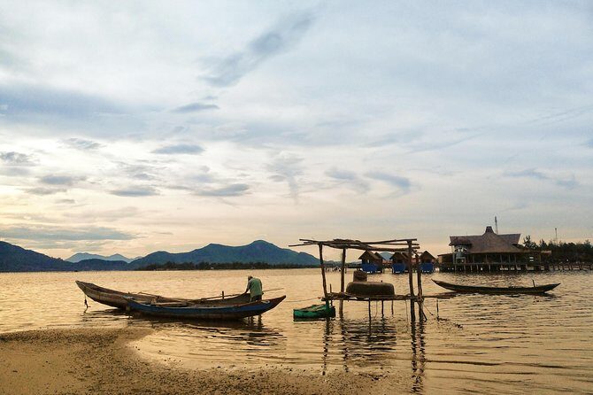 Private Car Sightseeing from Hue to Hoi An - Key Points