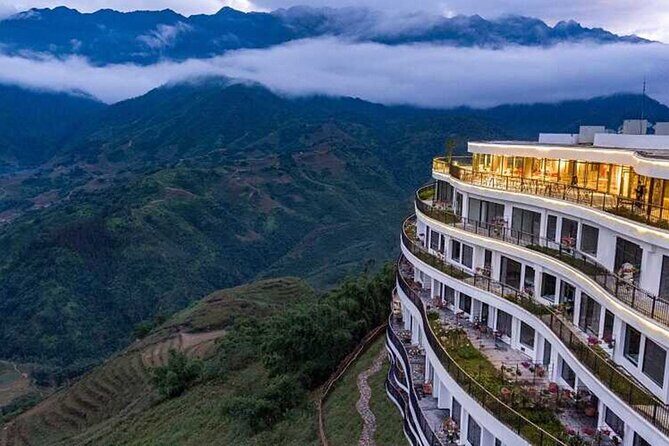 Private Car Tour to Lonely Tree, Heavens Gate and Glass Bridge - Practical Tips for Participants