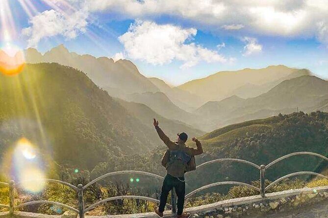 Private Car Tour to Lonely Tree, Heavens Gate and Glass Bridge - Who Should Book This Tour?