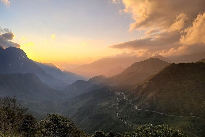 Private Car Tour to Lonely Tree, Heavens Gate and Glass Bridge - FAQs