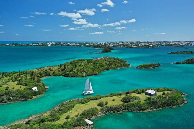 Private Catamaran Charter on Elusive - An In-Depth Look at the Bermuda Private Catamaran Experience