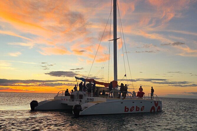 Private Catamaran Cruise to Bahia de las Aguilas - FAQs