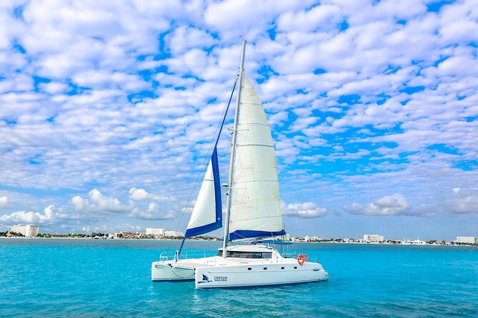 Private Catamaran from Cancun to Isla Mujeres | For up to 30 pp - Key Points
