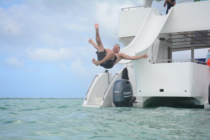 Private Catamaran with Sound system, Slide, Open bar & Snorkeling - FAQ