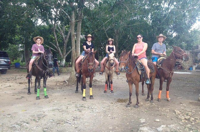 Private Cenote-Horseback ridding and Authentic mayan food - The Sum Up