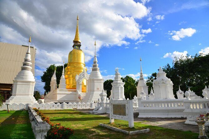 Private Chiang Mai City Tour with Wat Doi Suthep, Wat Suan Dok & Lunch(SHA Plus) - Exploring Chiang Mai’s Temples: A Detailed Look at the Private City Tour