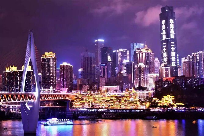 Private Chongqing Illuminated Night Tour - Key Points