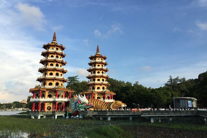 Private Classic Kaohsiung Day Tour - Key Points