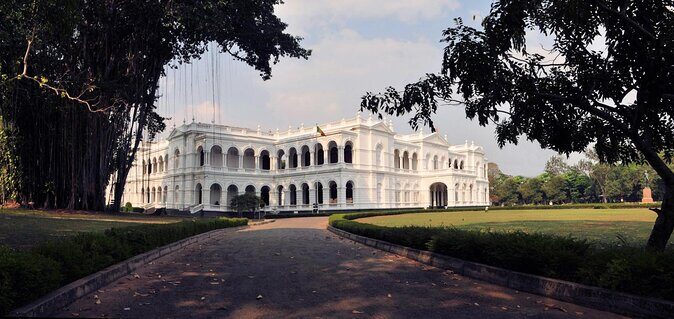 Private Colombo City Tour by Sri Lanka Private Drivers - Key Points