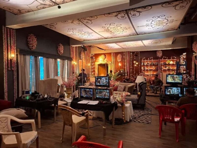 Private Combo Bollywood Studio Tour & Kanheri Cave Tour - Key Points