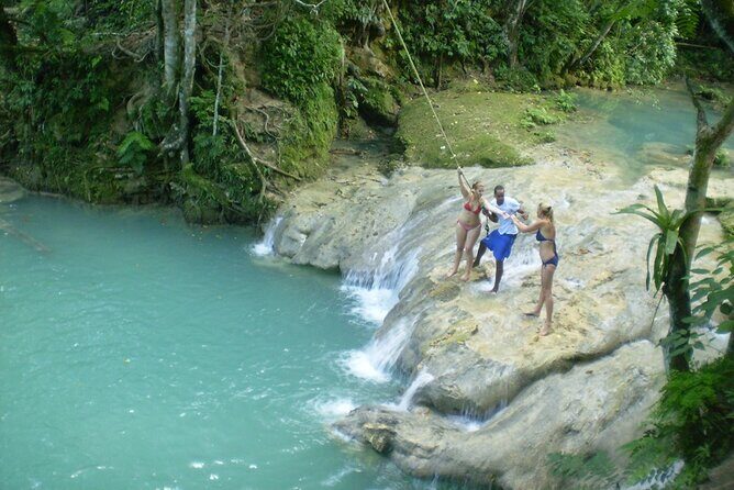 Private Combo Tour From Ocho Rios to Blue Hole and Dunn's River - Key Points
