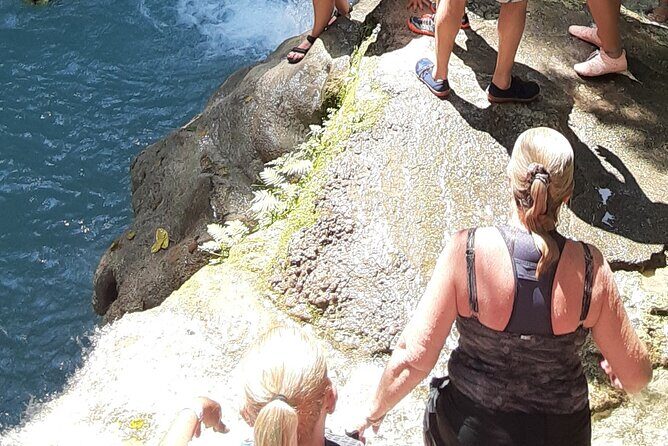 Private Combo Tour From Ocho Rios to Blue Hole and Dunn's River - Authenticity and Customer Feedback