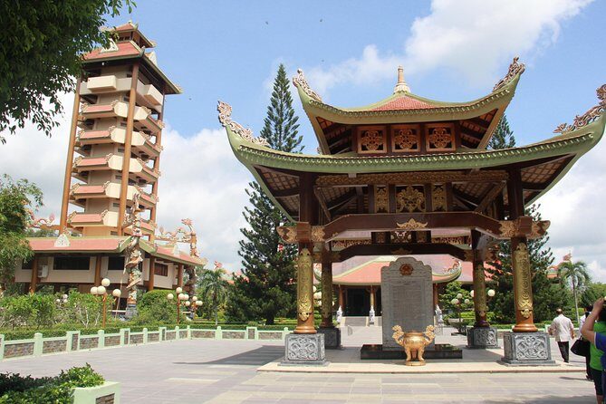 Private Cu Chi - Ben Duoc Tunnels & Liberated Area (Day Trip) - Authenticity and Value