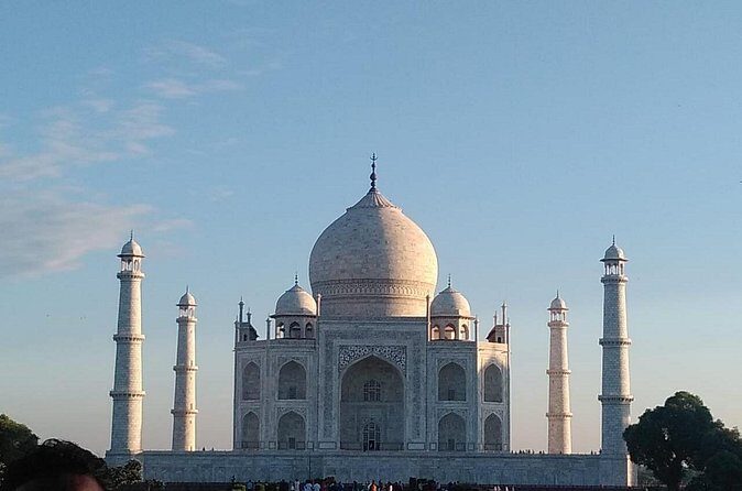 Private Cultural Taj Mahal Tour by Gatimaan Express Train - FAQ