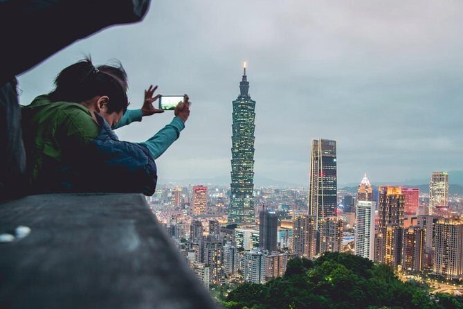 Private Custom Taipei Airport Layover Tour - The Convenience of Private Transportation and Customization