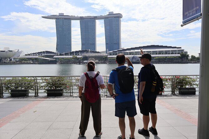 Private Customized Walking Tour with Spanish/English Tour Guide - An Introduction to the Tour Experience