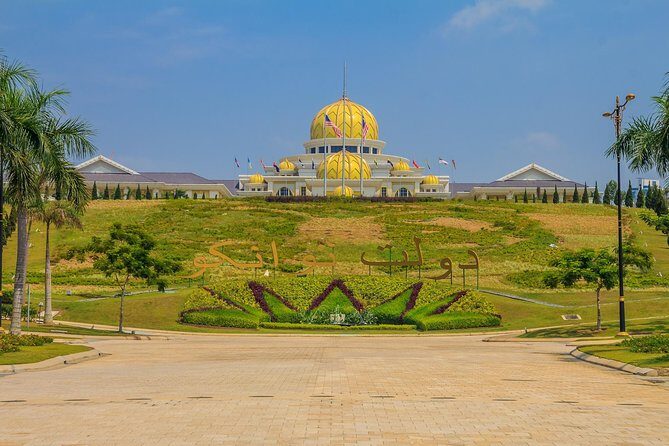Private Day Kuala Lumpur Photographic Tour With Petronas Twin Tower & Batu Caves - Who Should Consider This Tour?