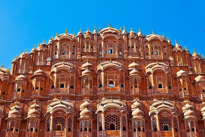 Private Day Tour Delhi To Jaipur By Train - A Taste of Jaipur: Lunch and Local Flavors