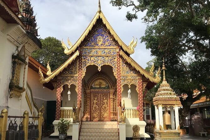 Private Day Tour Doi Suthep Temple and Handicraft Center - Key Points