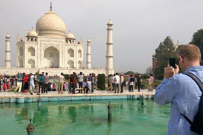 Private day tour from Delhi to Taj Mahal and Agra Fort with guide - Practical Aspects and What You Can Expect