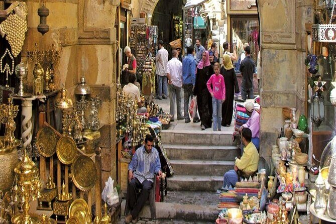 Private Day Tour of Giza Pyramids, Egyptian Museum, and Bazaar" - Frequently Asked Questions
