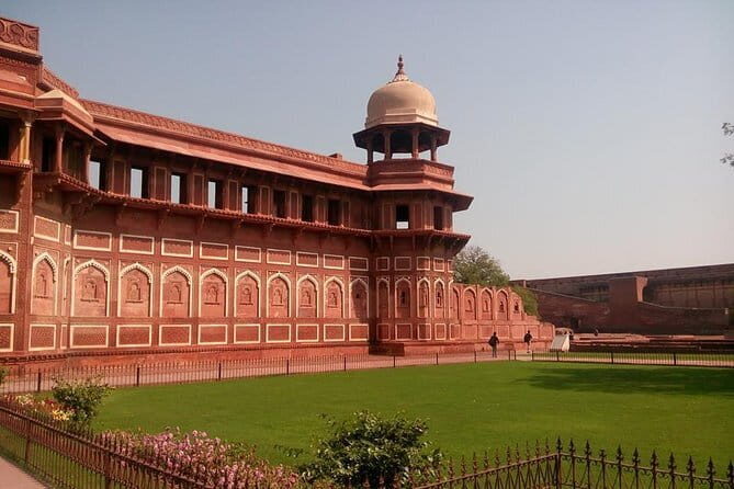 Private Day Tour Of Taj Mahal And Agra Fort By Superfast Train All Inclusive - The Itinerary in Detail: What You’ll Experience