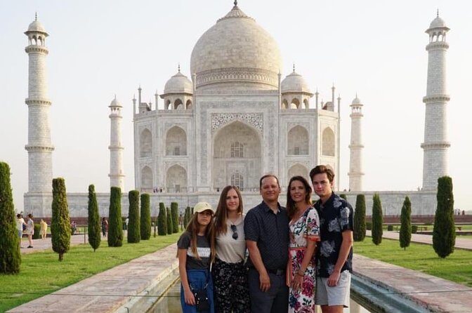Private Day Tour of Taj Mahal and Agra Fort by Superfast Train - Key Points