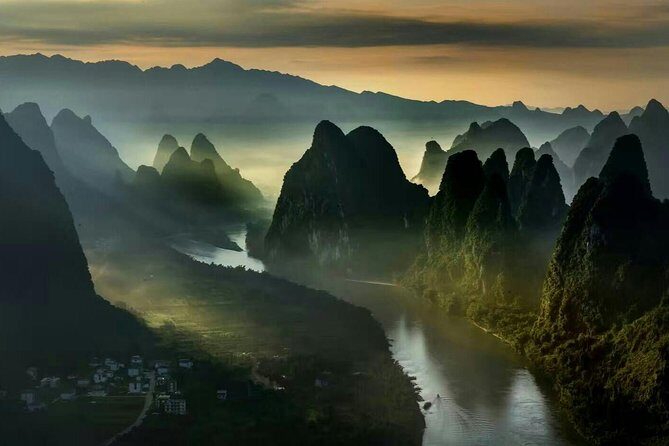 Private Day Tour of Yangshuo Xianggong Mountain and Yulong Bamboo Boat - Exploring the Yangshuo Countryside: A Balanced Look at the Private Day Tour of Xianggong Mountain and Yulong Bamboo Boat
