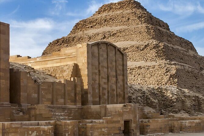 Private Day Tour Pyramids Giza, Sakkara and Memphis City - An In-Depth Look at the Tour Itinerary