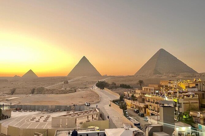 Private Day Tour Pyramids of Giza, Egyptian Museum and Bazaars - Key Points