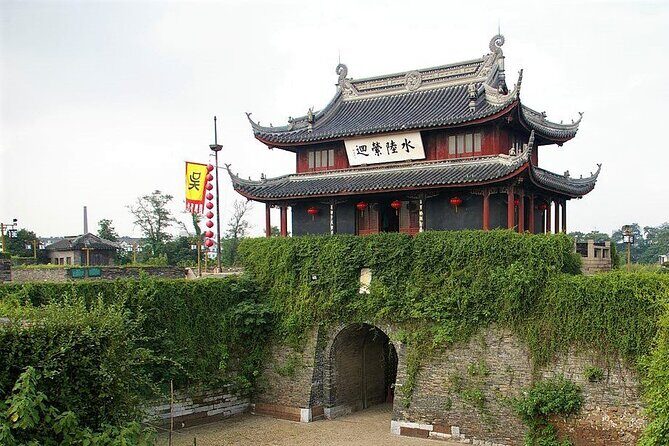 Private Day Tour: Suzhou Incredible Highlights from Shanghai by Car or Train - The Itinerary in Detail: What to Expect