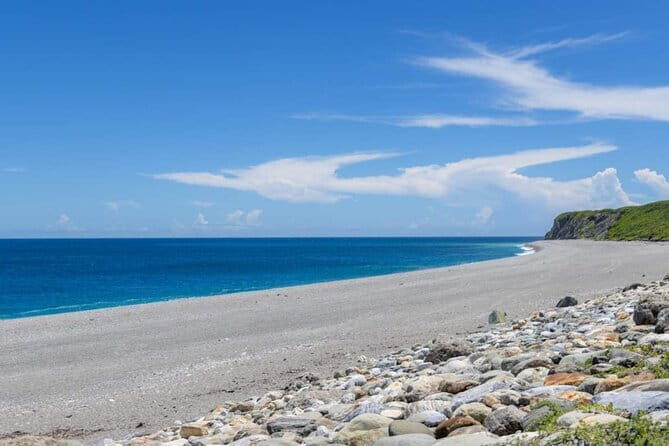 Private Day Tour to East Coast Jade Picking from Hualien - Shitiping Scenic Area: Coastal Marvels