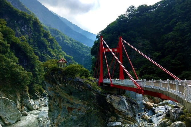 Private Day Tour to East Coast Jade Picking from Hualien - Return to Hualien