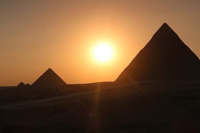 Private day tour to Giza Pyramids and Camel ride & Egyptian Museum - Exploring the Giza Pyramids and Surroundings