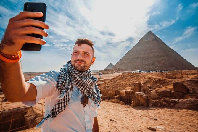 Private Day Tour to Giza Pyramids & Sphinx , with Pickup - Key Points
