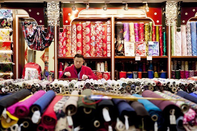 Private Day Tour: Zhujiajiao Water Town with Shanghai Local Shopping Outing - Key Points