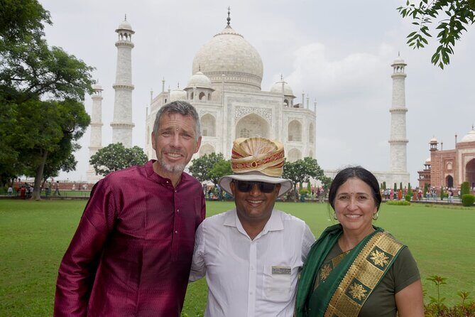 Private Day Trip to Agra with a Sunrise view of Taj Mahal - FAQ