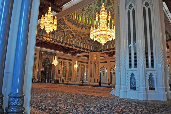 Private Day Trip to Grand Mosque & Wahiba Sands - FAQ
